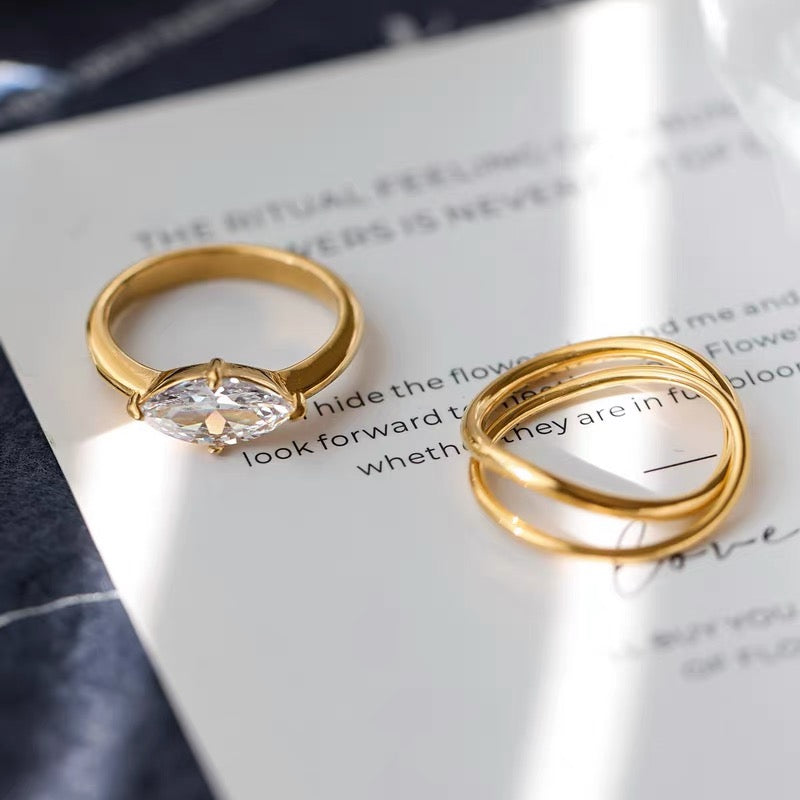 Horse-eyes shape Moissanite diamond gold ring